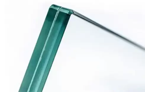 Verre feuillet&eacute;