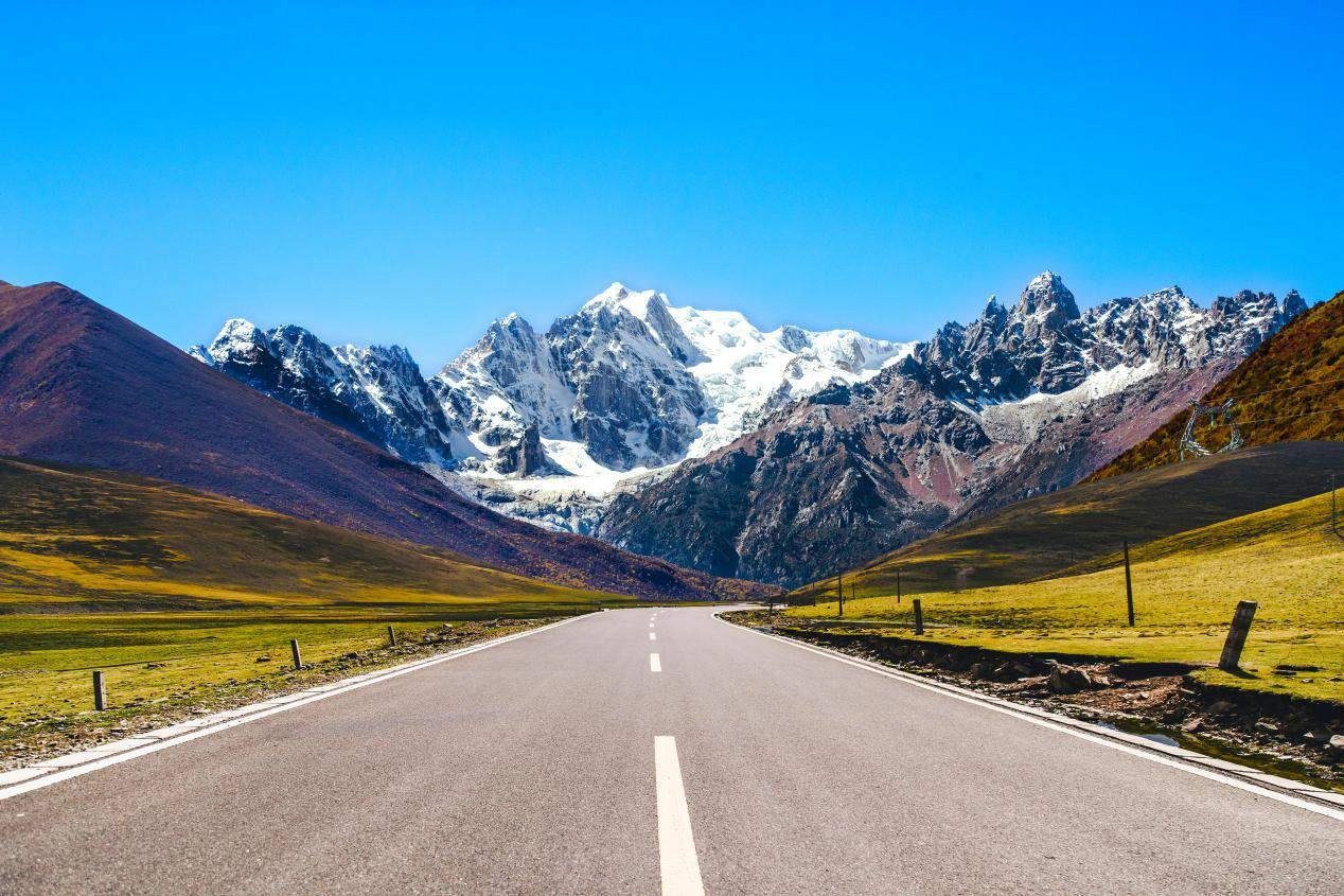 Projet d'approvisionnement en mat&eacute;riaux pour l'am&eacute;lioration de la qualit&eacute; du tron&ccedil;on Sichuan, autoroute Sichuan-Tibet G318 (autoroute des montagnes du Plateau)